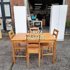 Wooden table and 4 chairs 118cm x 74cm, Ref:19425
