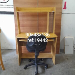 Wooden desk with pull out tray and black swivel chair 90cm x 48cm x 136cm, Ref:19442