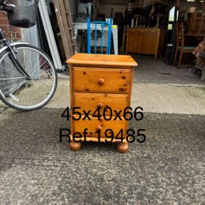 Pine 3 drawer bedside cabinet, 45cm x 40cm x 66cm, ref:19485