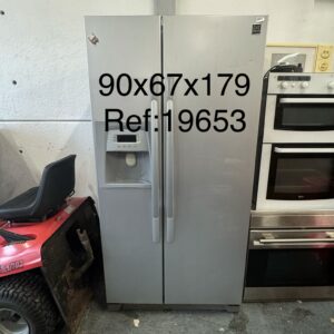 Daewoo american fridge freezer with ice and water dispenser doesn't need plumbed in, comes with 3 months warranty, Ref:19653