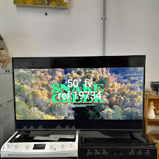 Sharp 50in smart tv with remote, Ref:19734