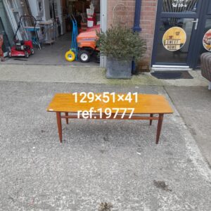Long Mid century coffee table please see photos 129cm x 51cm x 41cm, Ref:19777