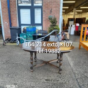 Ercol extending dining table 164cm(214) x 107cm , Ref:19882  Please see photos